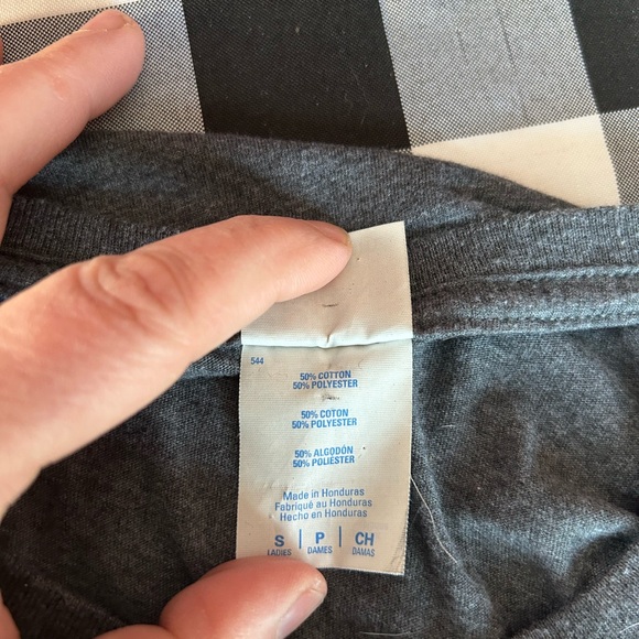 Universal Blue Graphic Tee - Picture 5 of 5